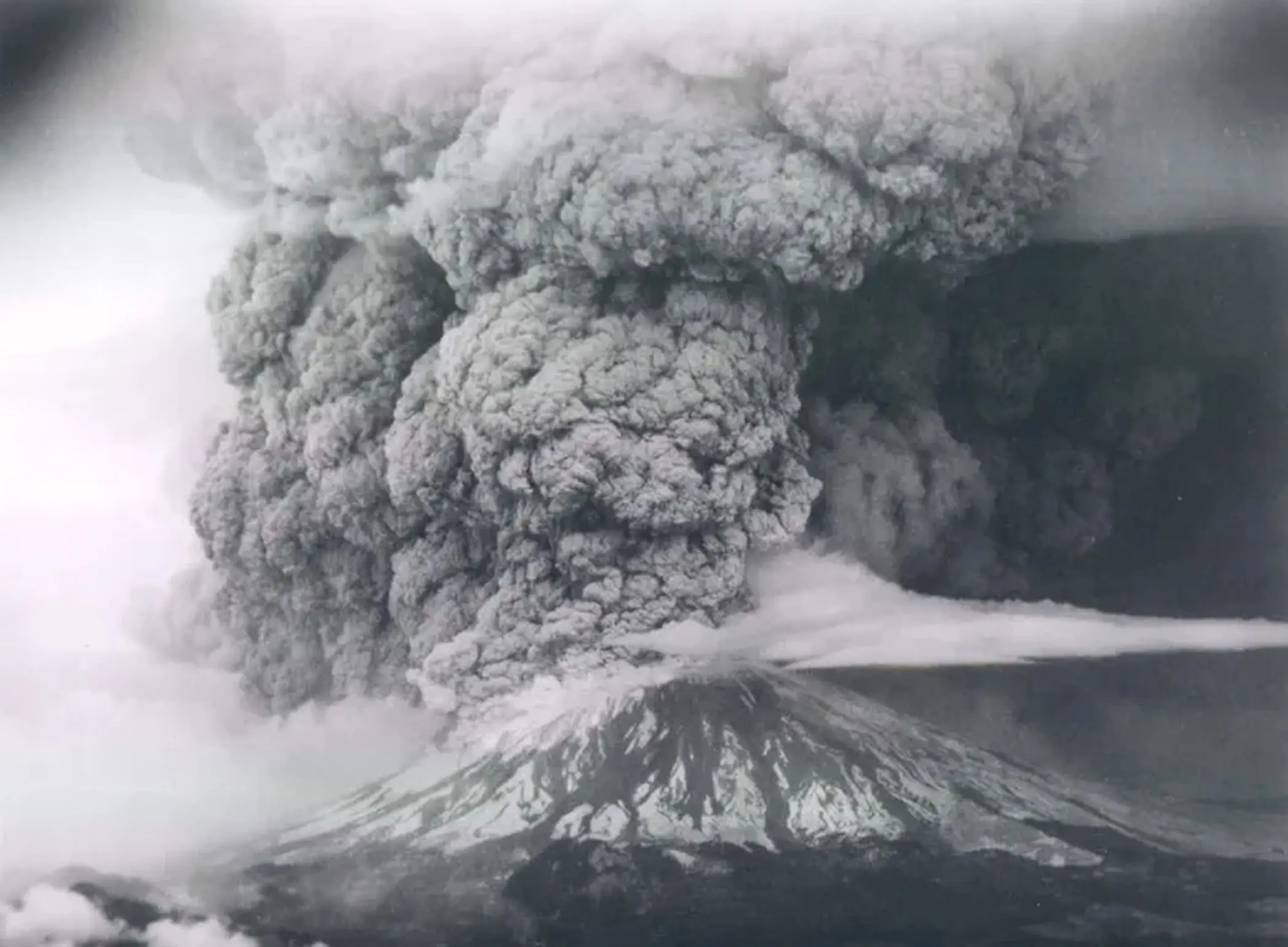Mt St Helens eruption WA State, 1980.